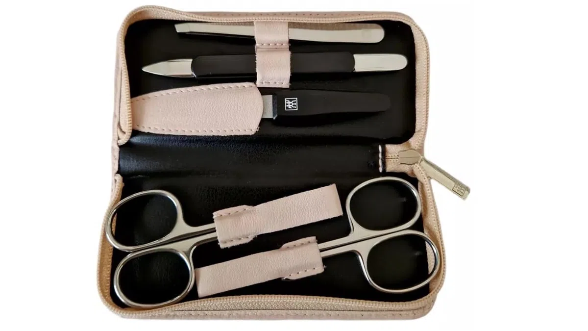 Zwilling – Maniküre Set 5-teilig - Manicure - Nagelschere - Pinzette - Nagelpflege - Reißverschluss-Etui - Leder-Etui - 13,8 x 6,5 x 2,5 cm - altrosa