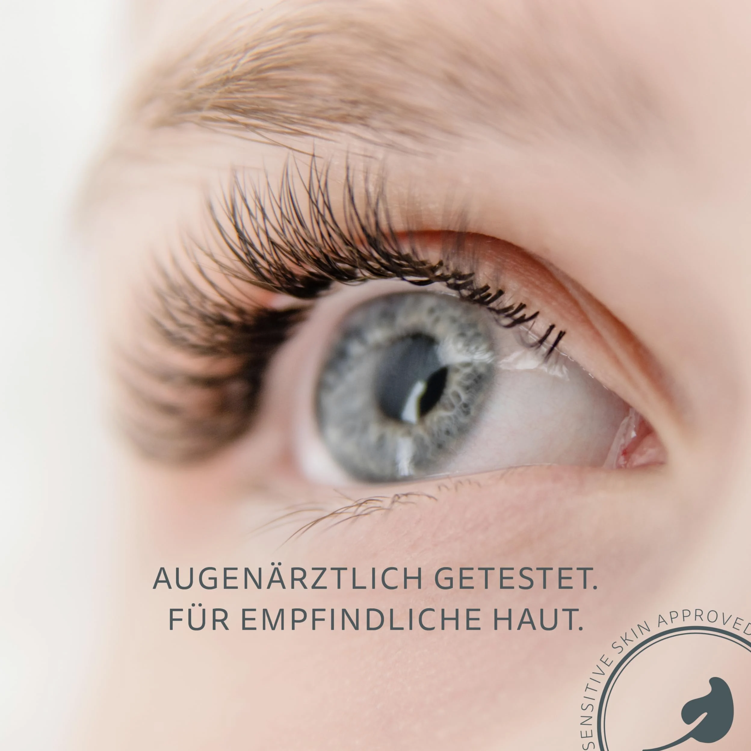 Declaré Essential Eye Lifting Serum 15 ml - Intensiv-Lifting für das Augenlid – gegen eine müde, erschlaffte Augenpartie – Mit Hyaluronsäure, Bio Sensiline & Bio Strukturine – Für alle Hauttypen