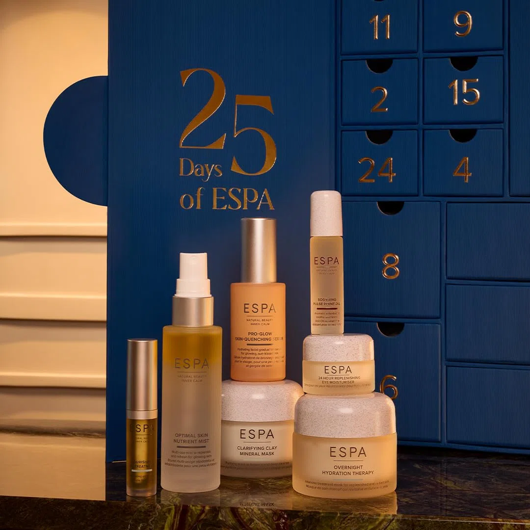 ESPA Wellness Advent Calendar | 25 Gifts Worth €642 | Luxury Beauty Spa Gift Set Includes Skincare, Essential Oils, Haircare, Bath & Body Care, Scrunchie & Candle