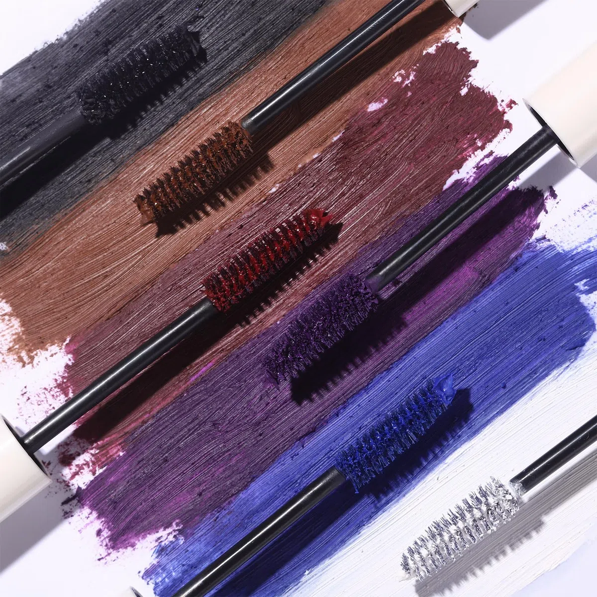 UCANBE Mascara Eyeliner Set, Wasserfeste Bunte Augenschminke - Mascara für Natürlich Aussehende, Lang Anhaltende, Geschwungene Wimpern, Eyeliner für Wischfeste, Farbechte Ergebnisse (Beerenrot)