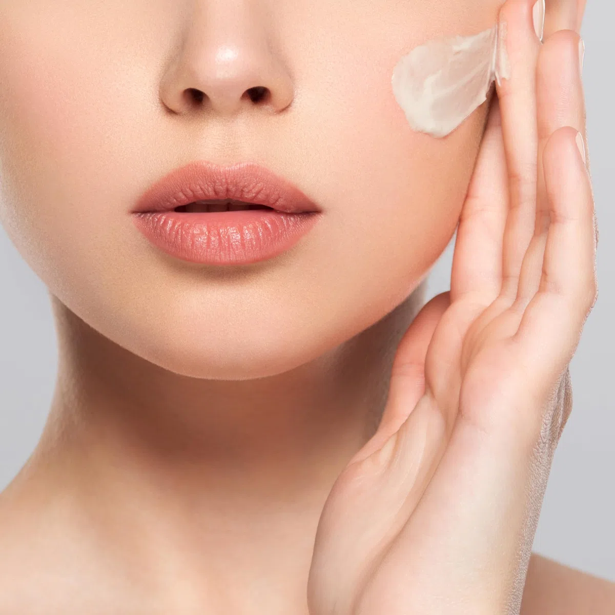Juvena Optimizing Day Cream 50 ml – Anti-Age Tagescreme für empfindliche Haut – wirkt Hautalterung entgegen – Mit Panthenol, Aloe Vera, Sheabutter, Argan- & Macadamianussöl – Für empfindliche Haut