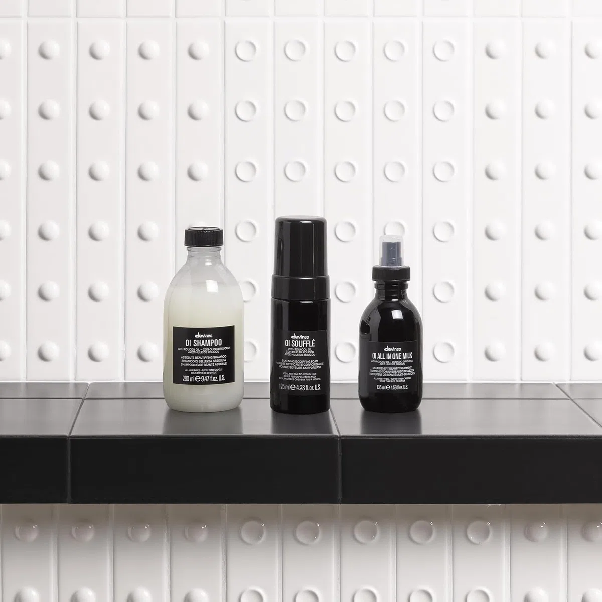Davines OI Soufflé - Mousse liquida schiumogena leave-in setificante corporizzante - Perfetto per donare ai tuoi capelli una lucentezza straordinaria - 125 ml