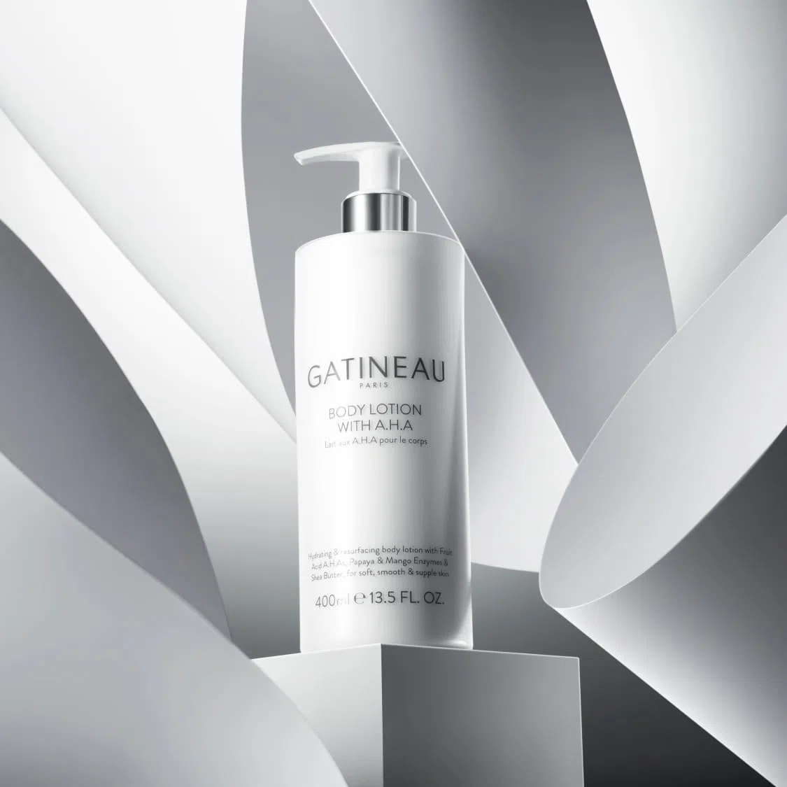 Gatineau - AHA Body Lotion, Duo Pack, feuchtigkeitsspendend für trockene Haut (400 ml x 2 Flaschen) | Hydrating Body Lotion Duo with Shea Butter Hilft trockene Haut mit AHA-Technologie zu peelen, weich zu machen und zu glätten