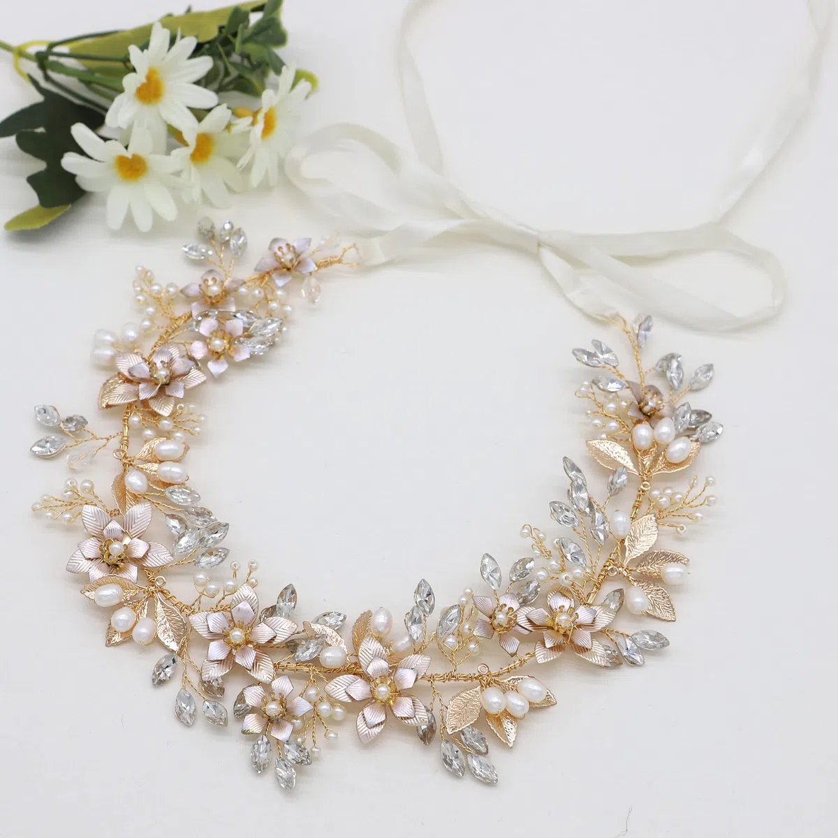 Oriamour Hochzeit Stirnband Brautschmuck Kopfschmuck Blume mit echten Süßwasserperlen und Schleifen Haarschmuck für Braut