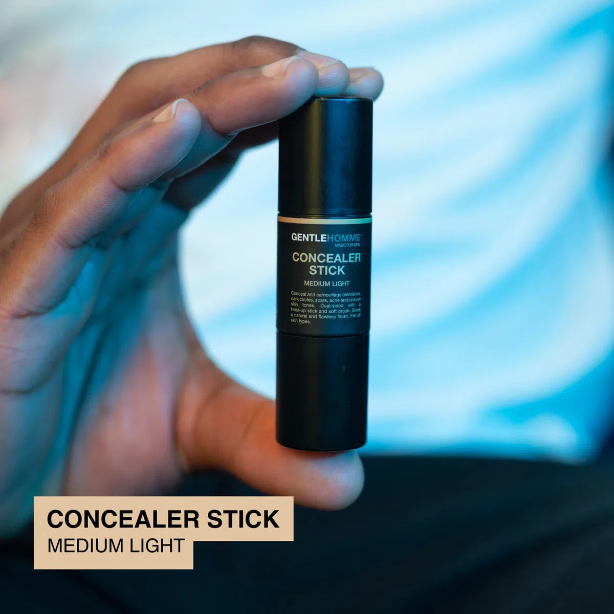 Gentlehomme Concealer Stick für Herren mit Pinsel für Augenringe Radiergummi, Medium Light
