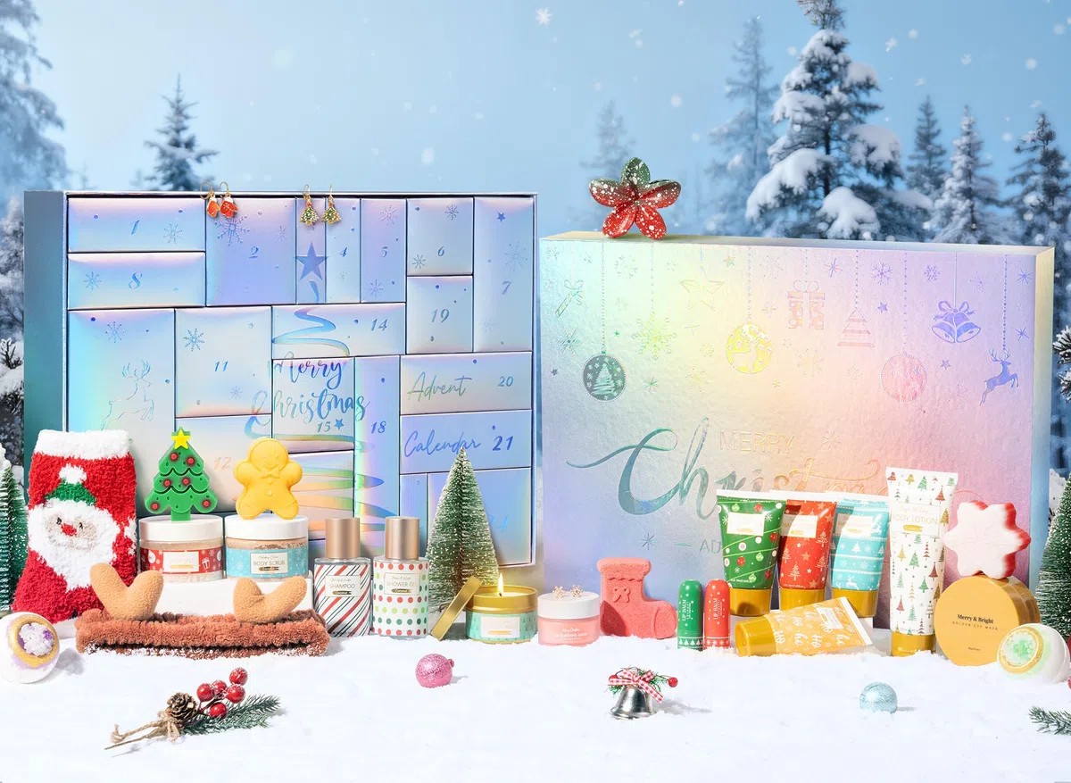 Adventskalender 2025 für Erwachsene Frauen, 24 Tage Adventskalender für Teen Mädchen, Hautpflege Weihnachten Countdown Kalender, Bad Körper Spa Geschenke Korb für Frauen Teen Girl Friends Mama Frau