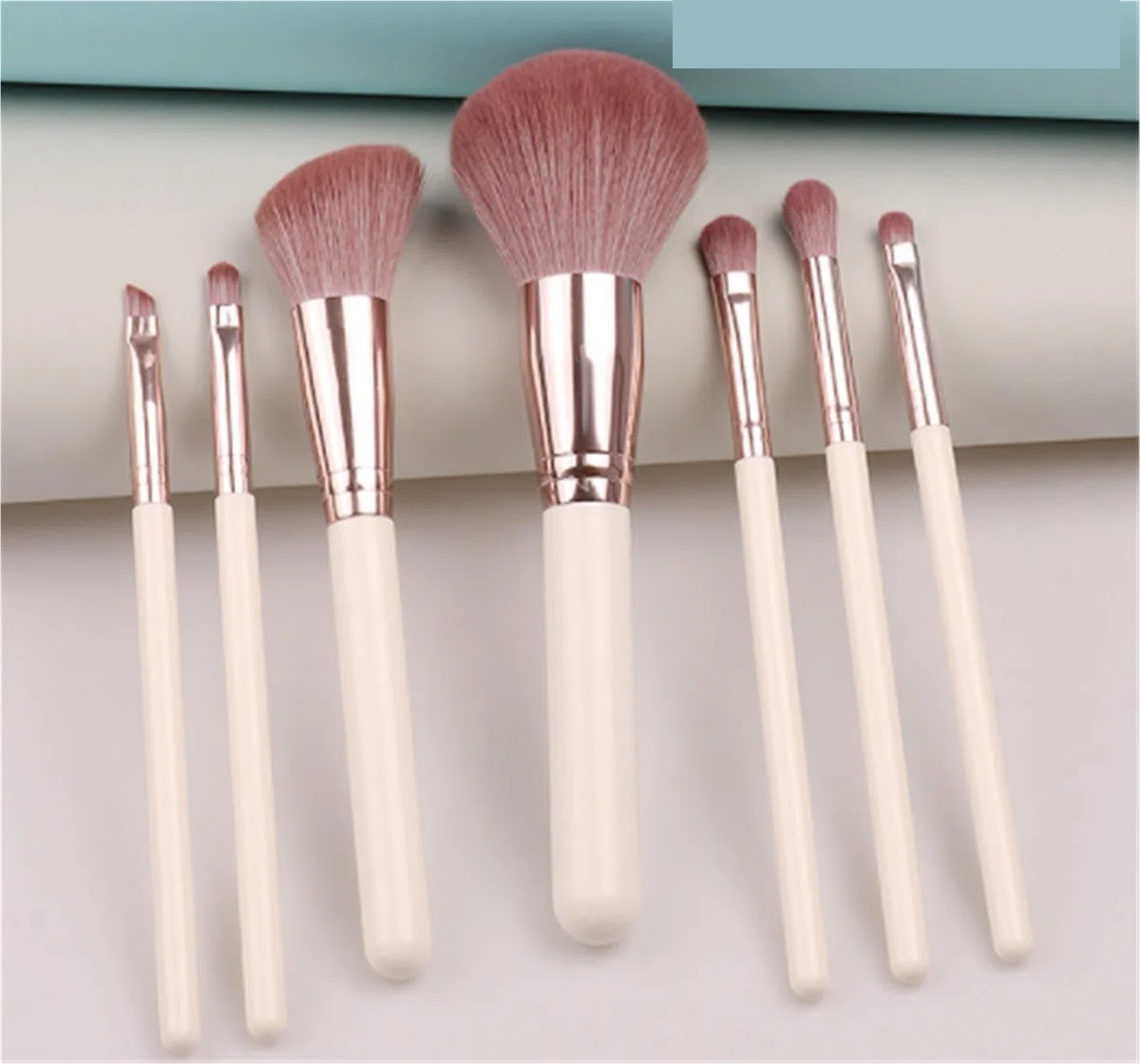 Pinsel Werkzeuge Make-up-Pinsel-Set 7-teilig For Augen Und Gesicht Konturpinsel Gesichtsbemalung(White)
