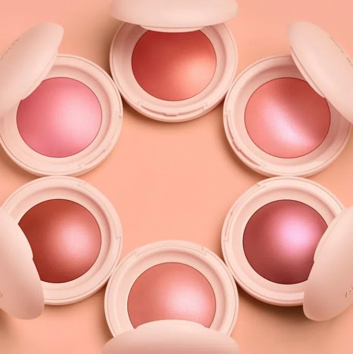 RARE BEAUTY Original von Selena Gómez | Soft Pinch Luminous Powder Blush – Puderrouge | 2,8 Gramm/oz. | VEGAN | von BELLA | (LOVE, 2,8 g (1er-Pack))
