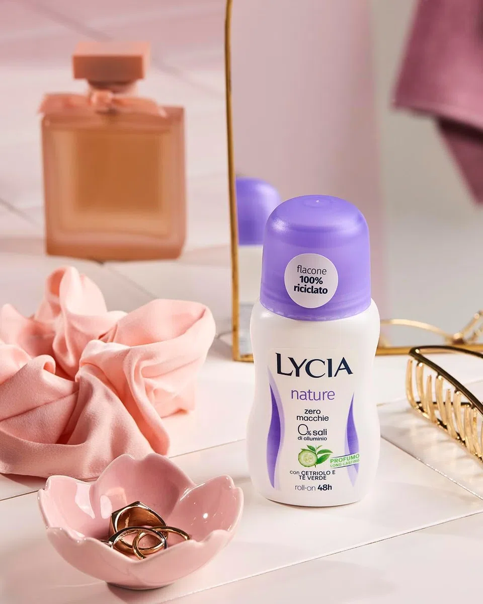 12x Lycia Deodorante Roll-On Nature - Deodorant 0% Alkohol,0% Aluminiumsalze,Duft von Gurke und Grünem Tee - Deo 50ml + Beni Culinari Kostenloser Schlüsselanhänger
