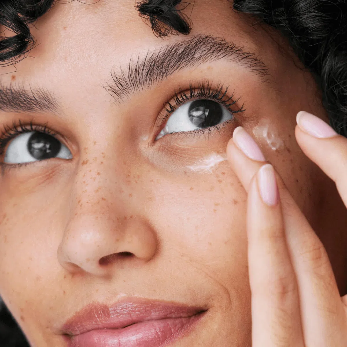 Clinique All About Eyes™ Eye Cream With Vitamin C – Feuchtigkeitsspendend, aufhellend, abschwellend, mindert dunkle Augenringe