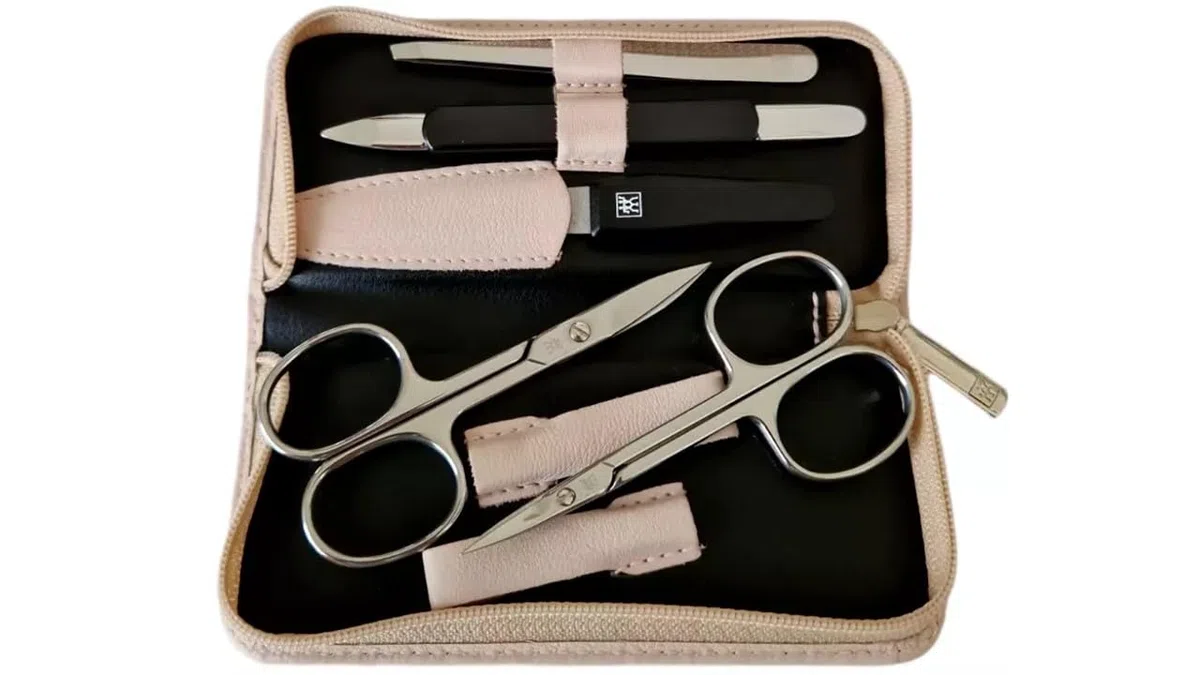 Zwilling – Maniküre Set 5-teilig - Manicure - Nagelschere - Pinzette - Nagelpflege - Reißverschluss-Etui - Leder-Etui - 13,8 x 6,5 x 2,5 cm - altrosa