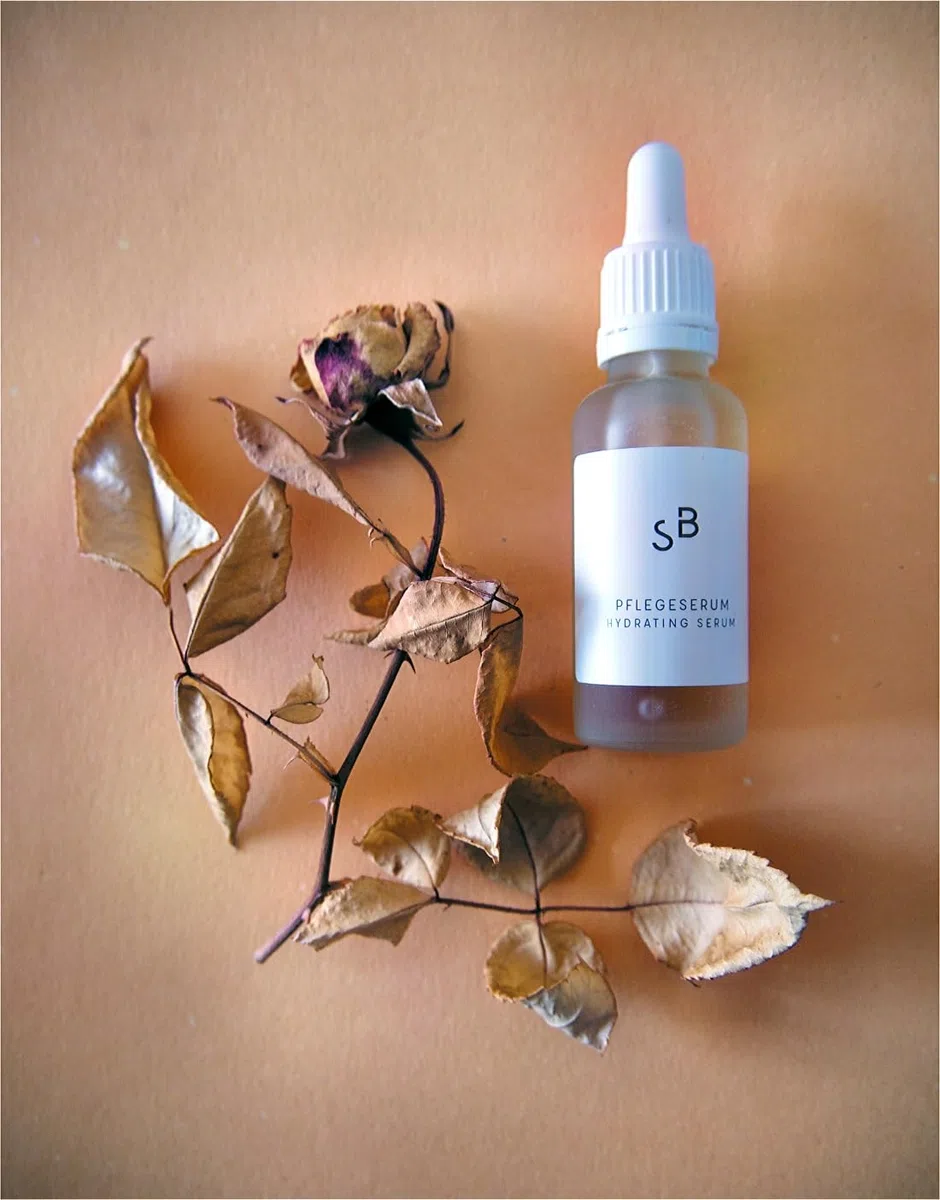 Studio Botanic Pflegeserum – Regenerierende Gesichtspflege mit BIO Hamamelisextrakt und BIO Rosenwasser – 30 ml Pipettenglasflasche – 100% Rein Natürlich – Zertifizierte Vegane Naturkosmetik
