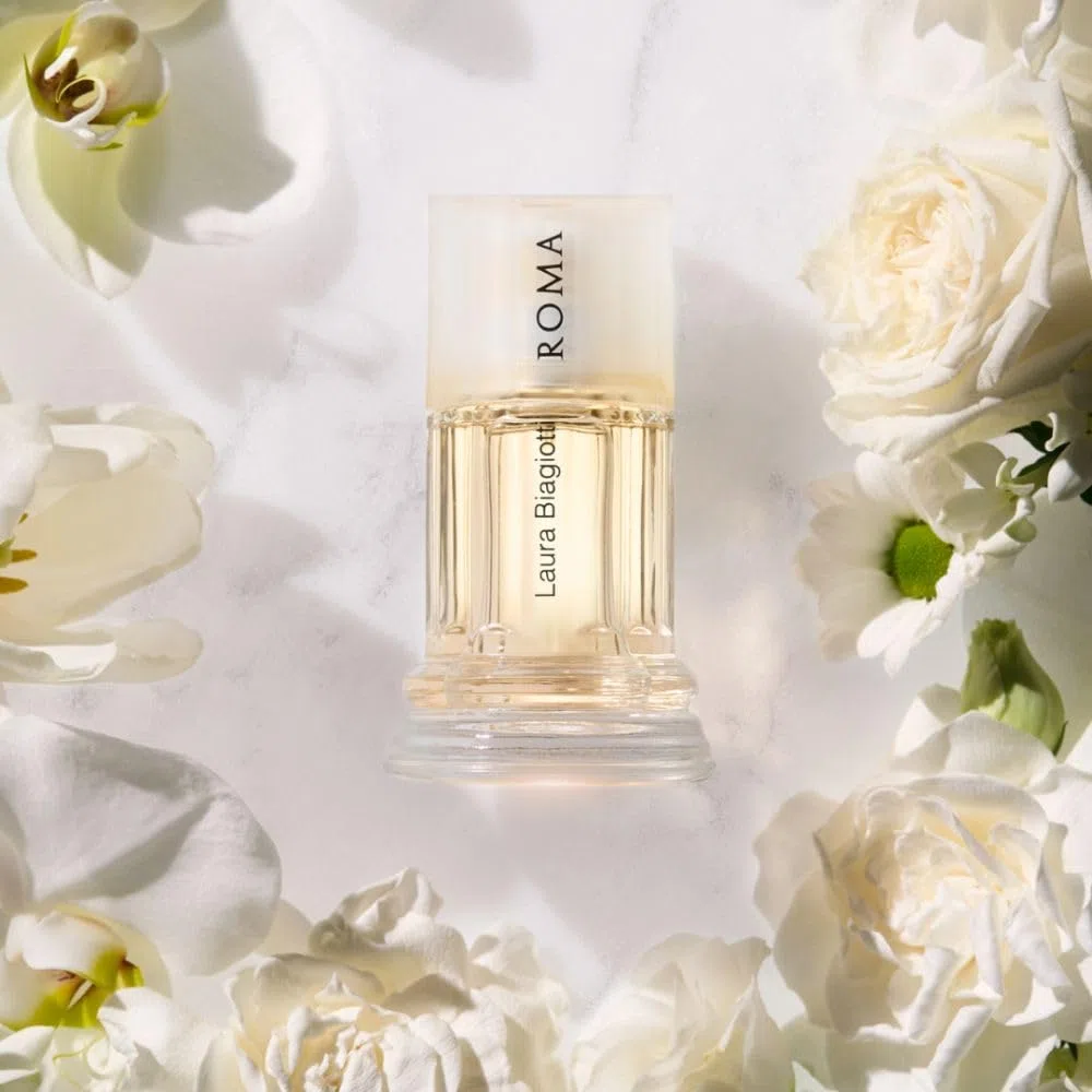 Laura Biagiotti Roma Fiori Bianchi Eau de Toilette 100 ml für Damen – blumig-holziger Duft mit orientalischen Noten – ikonischer Flakon, inspiriert von römischen dorischen Säulen