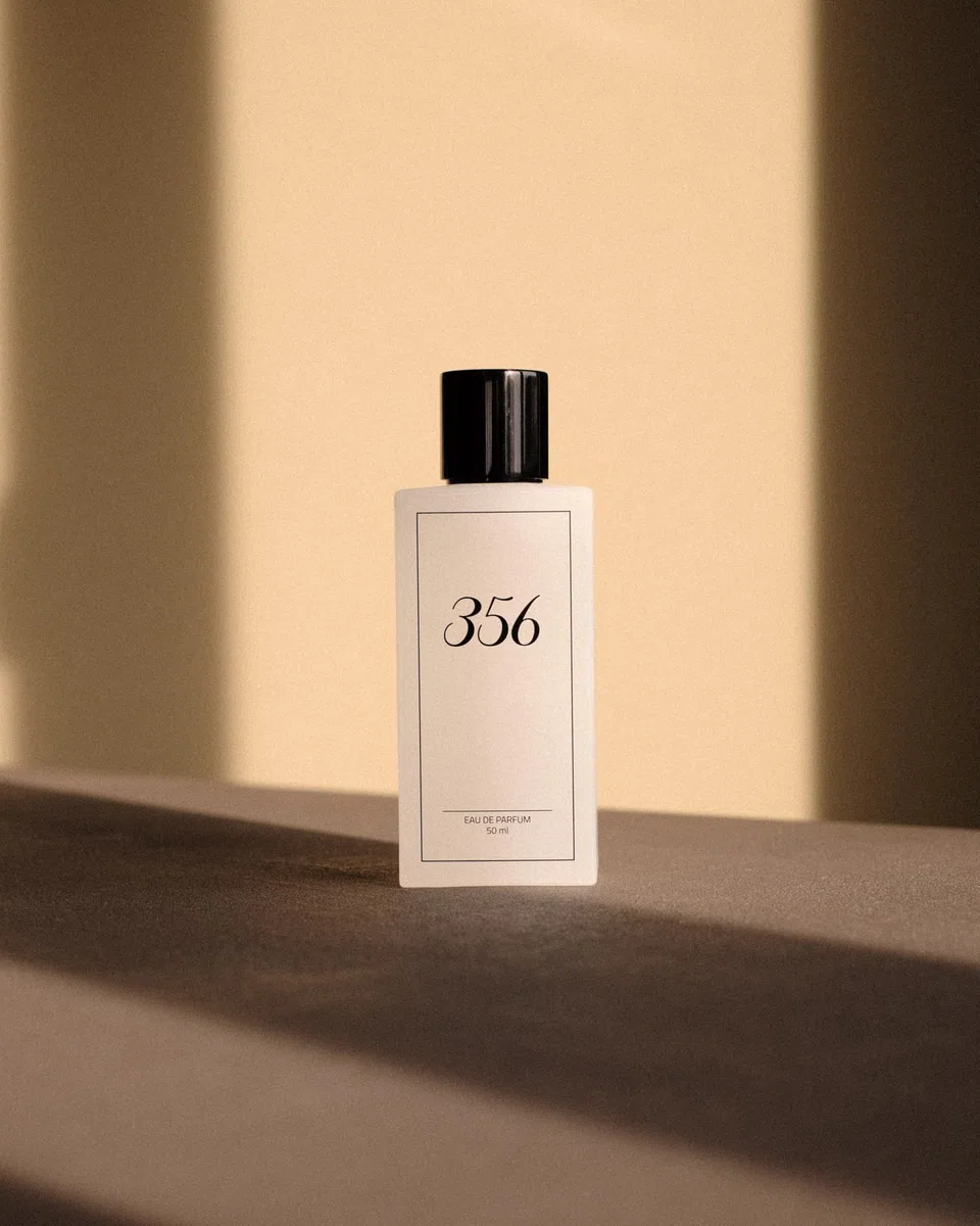 356 Eau de Parfum, stilvoller Duft im modernen Glas Design mit magnetischer Kappe