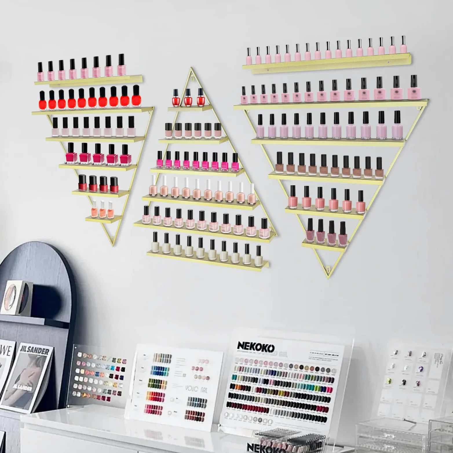 Wandregal für Nagellack, Metall, Gold, dreieckig, 5 Ebenen, Ausstellungsständer, Kosmetik, Tikes, Wanddekoration, unverzichtbar für Home Spa Nail Salon