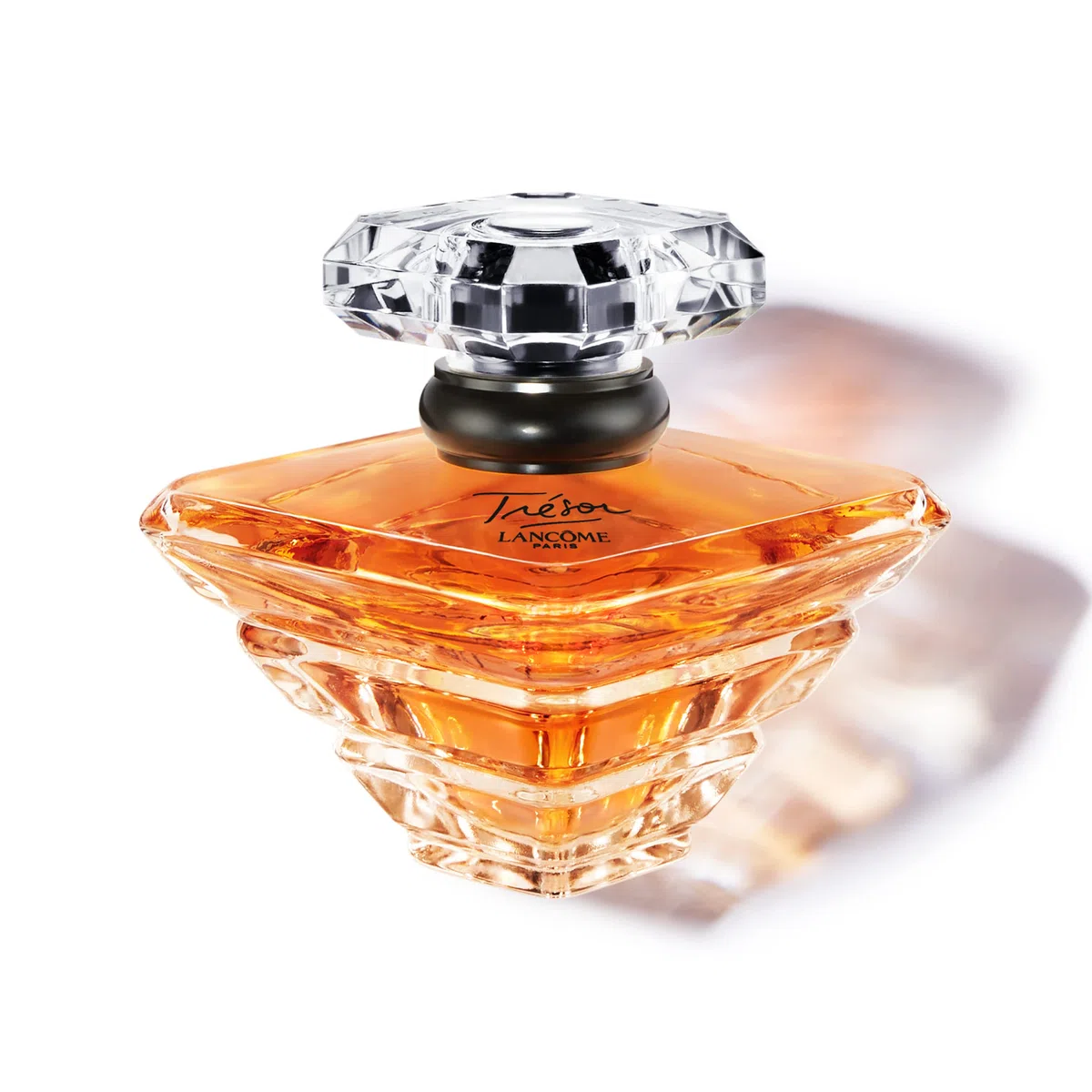Lancôme Trésor Eau de Parfum, zeitloser, blumig-femininer Damenduft mit zartem Pfirsich, eleganter Iris und warmem Sandelholz
