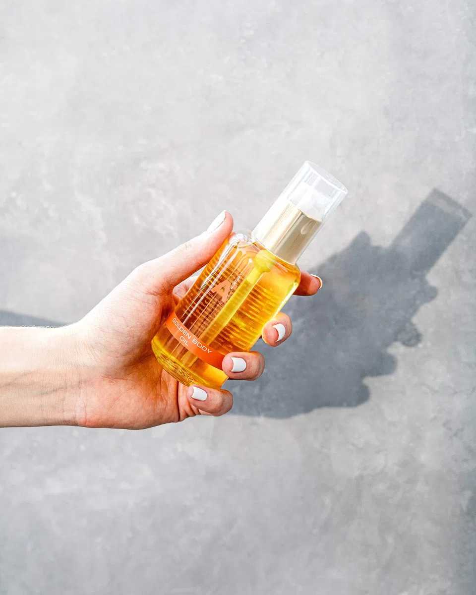 A4 - GOLDEN BODY OIL | Anti-Aging Körperöl mit Arganöl | Schutz vor freien Radikalen | Feuchtigkeitsspende | belebend (100ml)