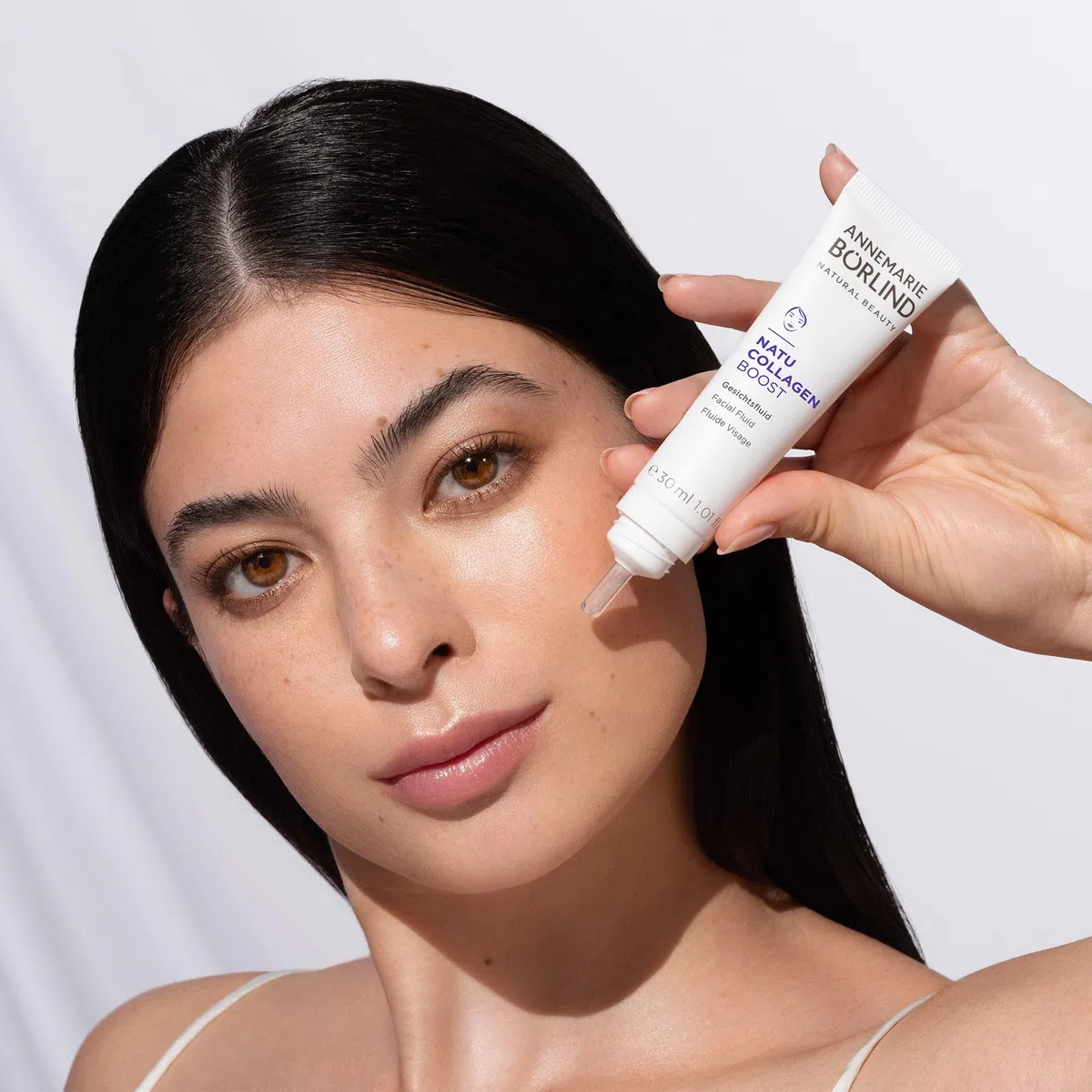 ANNEMARIE BÖRLIND NATUCOLLAGEN BOOST Gesichtsfluid 30ml | Feuchtigkeitsspendendes Gesichtsserum, Aktiviert Kollagenproduktion, Mildert Falten, Anti-Aging, Mit Veganem Kollagen