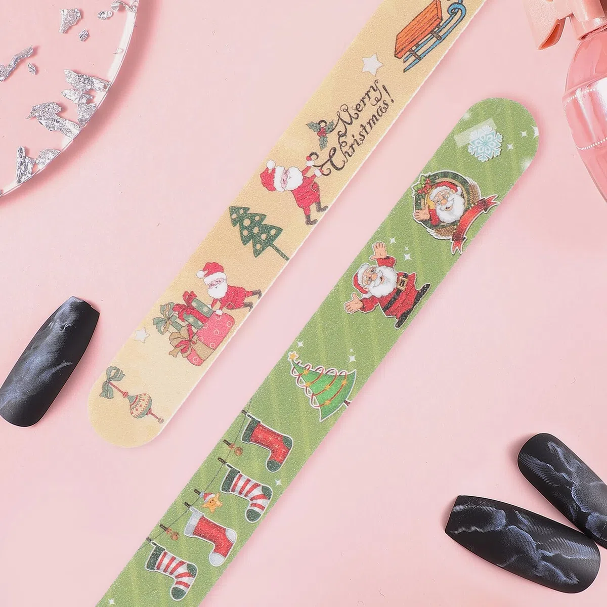 12 Stück Weihnachts Nagelfeilen mit Körnung Maniküre und Pediküre Feilen für Naturnägel und Kunstnägel Nagelpflege mit Festlichem Design für Damen und Nagelkunst Zuhause