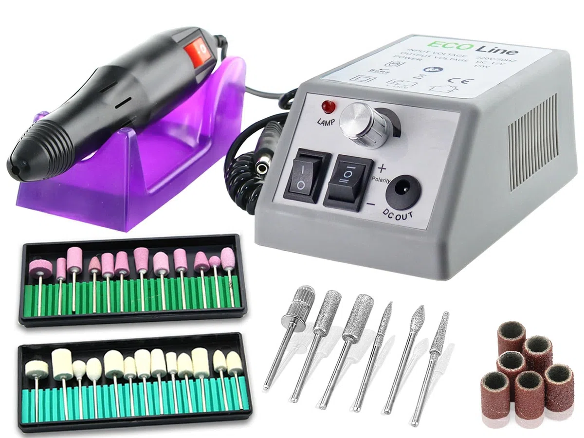 Fußpflege-Set Maniküre-Set Kombi-Gerät Elektrisches Fräser-Set Fußpflegegerät und Elektrische Nagelfeile mit Filzpolierer und keramischen Schleifkörper