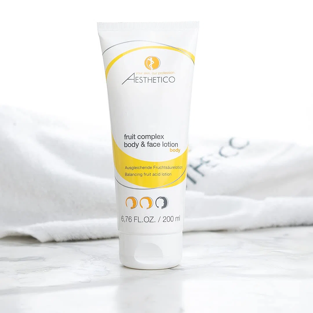 AESTHETICO fruit complex body & face lotion, 2 x 200 ml | Fruchtsäurelotion für Gesicht und Körper, glättet unreine und reife Haut, mit Weihrauch, Hyaluronsäure und Urea
