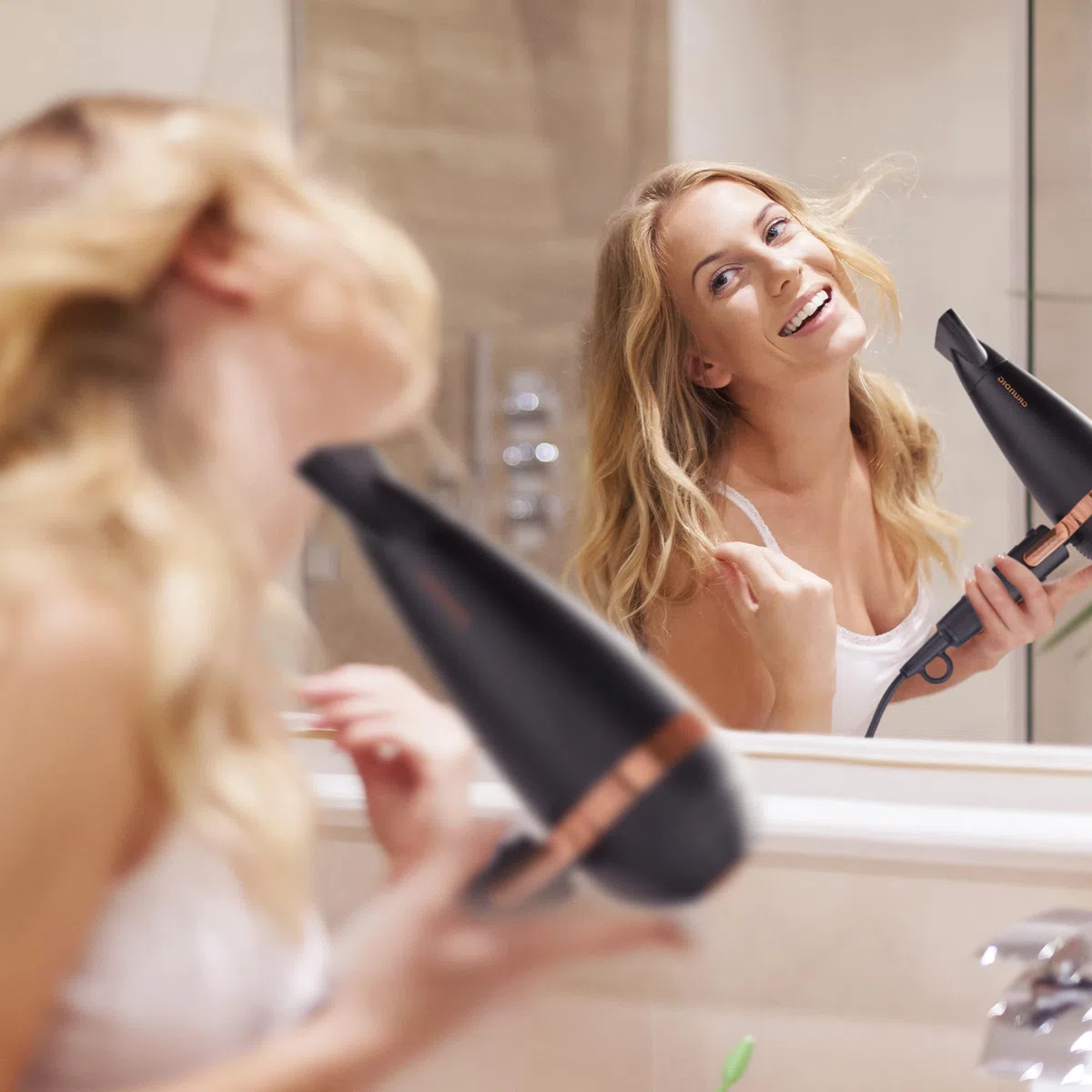 GRUNDIG Naturashine HD 7081 Haartrockner mit Ionic- Funktion, Keramik Schutz & Naturashine HS 7030 Haarglätter, Glätteisen