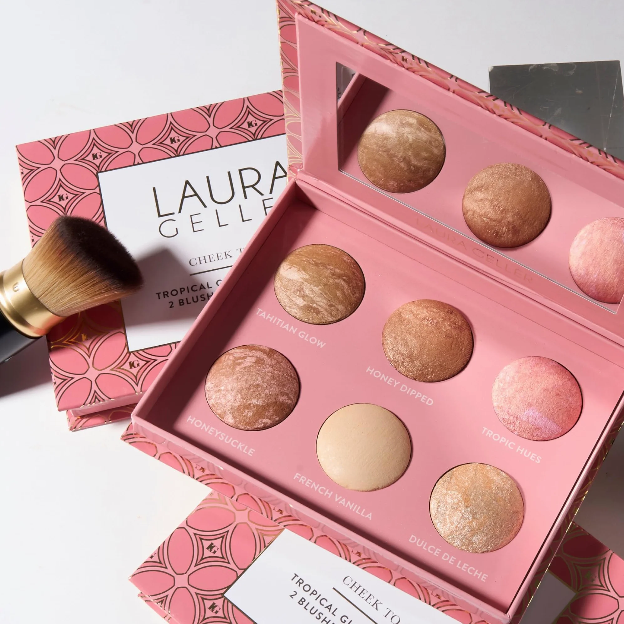 Laura Geller New York Cheek to Chic Tropical Glow Gesichtspalette, 2 Rouge, 2 Highlighter & 2 Bronzer