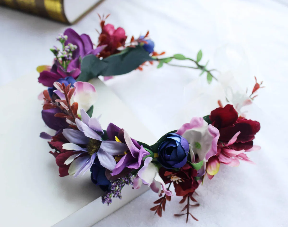 Blumenkrone für Damen, Boho-Blume, Haarkranz, Blumenkranz, Halo-Kopfschmuck mit Band, Hochzeit, Party, Fotos, Lila