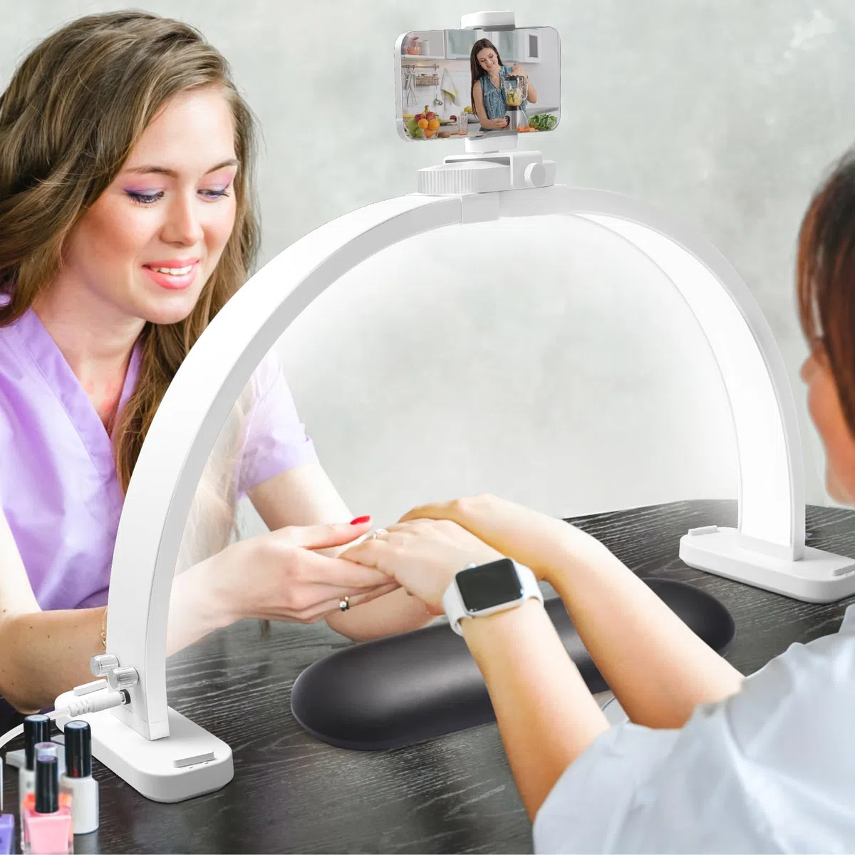 CGBE Desktop Halbmondlampe für Nägel mit Handyhalter für Nageltechniker | 30 Zoll - 45 W - 3000-6500K Dimmbar Mit 3 Farbmodi - Faltbare Tischlampe für Kosmetiker Maniküre Tattoo - Weiß