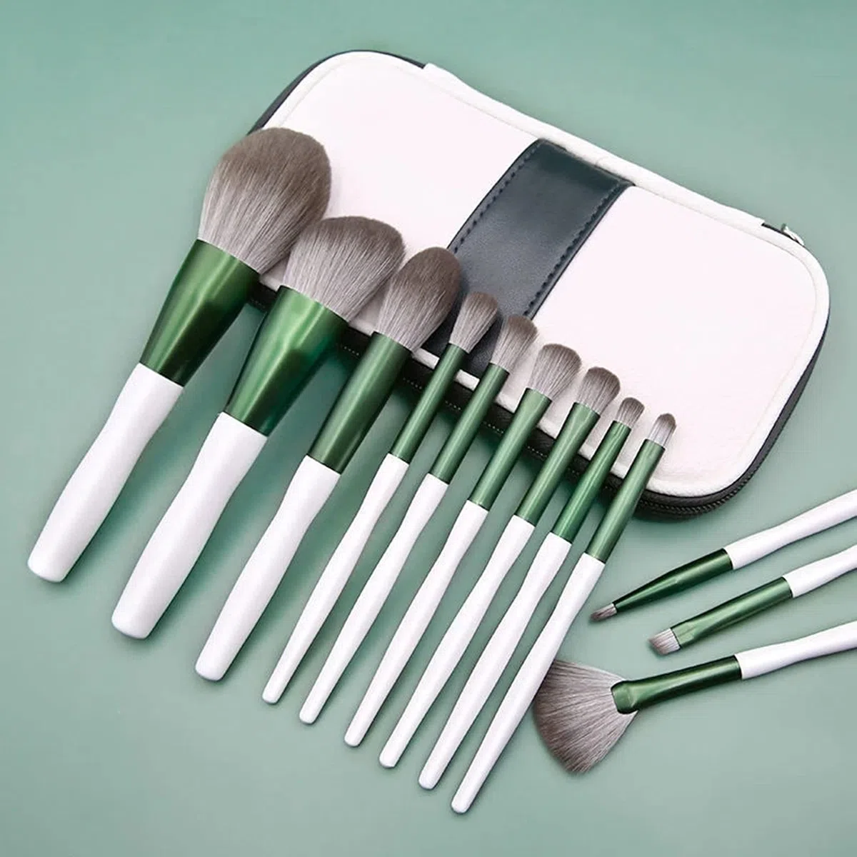 Make-up-Pinsel-Set 12 Make-up-Pinsel-Set mit weichem Anfängerpinsel Professional