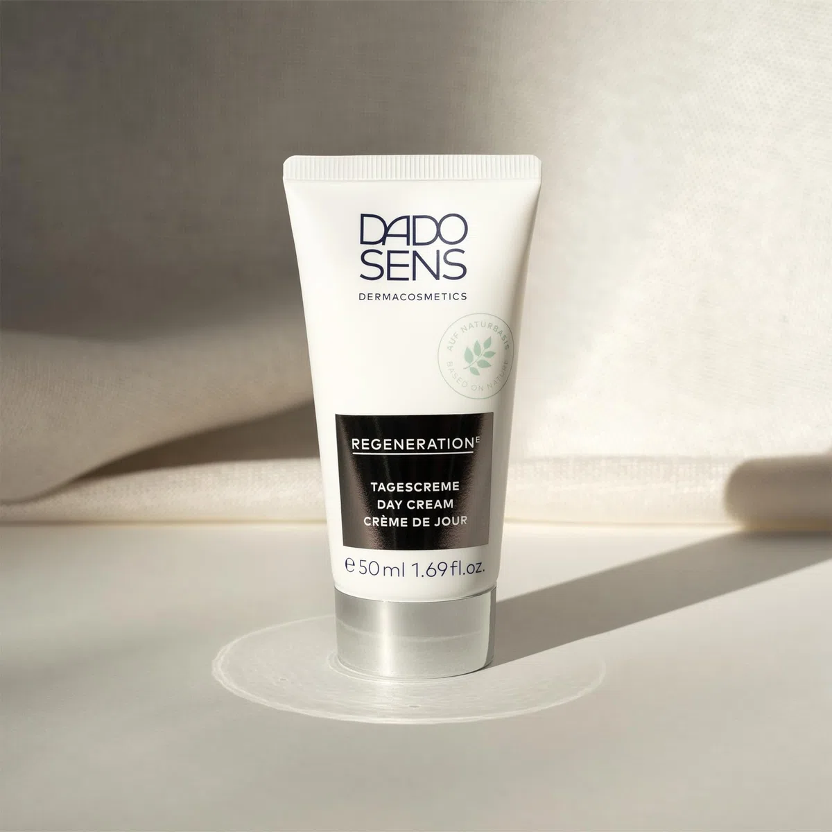 DADO SENS REGENERATION E TAGESCREME 50ml - spendet wohltuende Feuchtigkeit und mildert Falten bei sensibler Haut